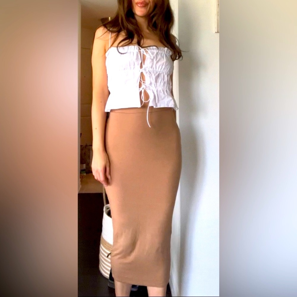 Missguided tan long skirt - Picture 4 of 10